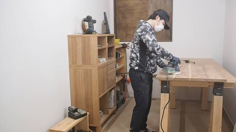 ボッシュ　ランダムサンダー　木工　DIY　天板　テーブル